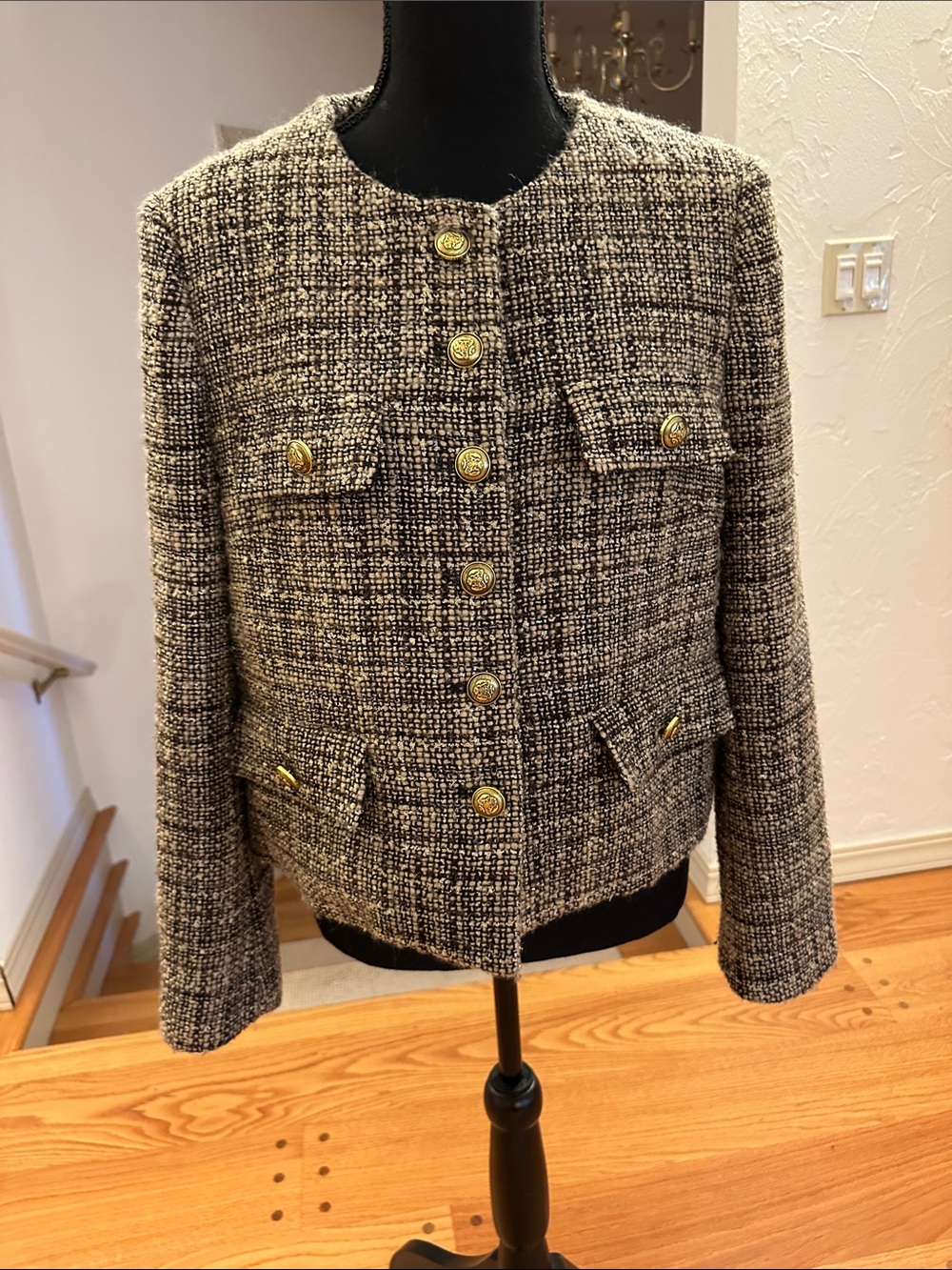 Women’s Max Simple brown/cream/dark brown/gold thread tweed jacket.  Size L.